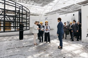 A senior Japanese diplomatic delegation tours the ruined exhibition spaces of the Ukrainian National Chornobyl Museum in Kyiv. (Source: Ministry of Internal Affairs of Ukraine)