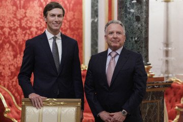 White House Considers Replacing Peace Envoys Witkoff and Kushner With CIA Director Ratcliffe US Special Envoys Jared Kushner and Steve Witkoff. (Source: Getty Images)
