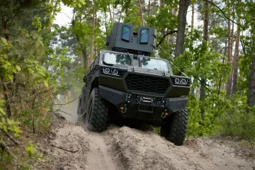 Ukrainian Inguar-3 Survives FPV Drone Strike, Drives Through Fire to Evacuate Troops Ukrainian Inguar-3 Survives FPV Drone Strike, Drives Through Fire to Evacuate Troops