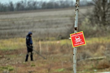 Biden Greenlights Supply of US Land Mines for Ukraine