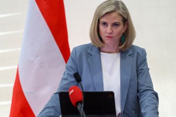 Austrian FM: Russia Not Ready for Real Peace Negotiations