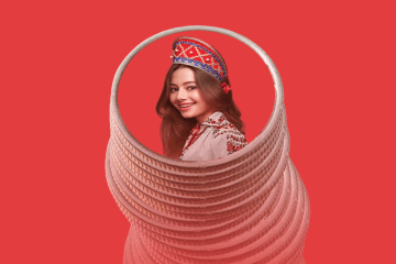 How the Kremlin Buys Foreign Love Using Its Western Influencers Like "Sasha Meets Russia"