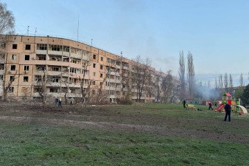 Russian Missile Strike on Kryvyi Rih Kills 18, Including Nine Children, Fires Break Out