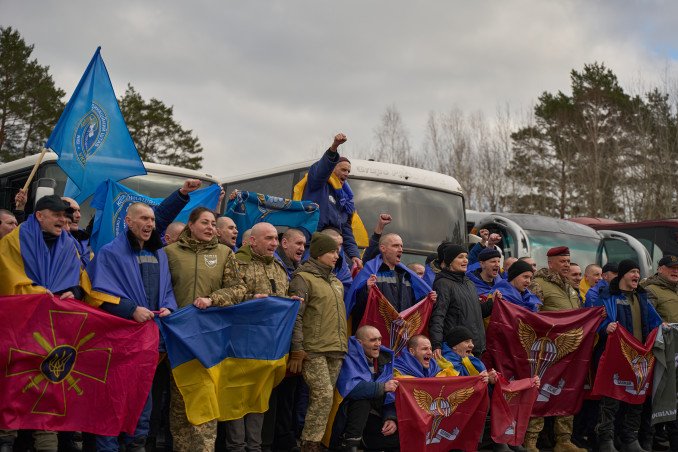 Major Prisoner Exchange Brings 500 Ukrainian Defenders Back Home