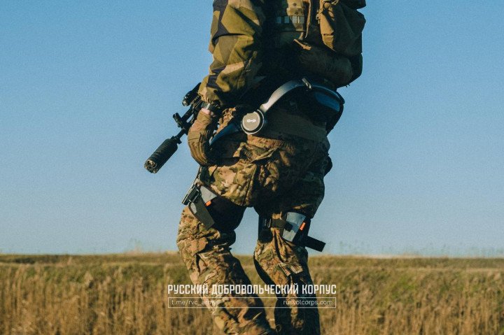 Close-up of a Ukrainian soldier wearing a combat exoskeleton during field testing. (Source: RDK) Close-up of a Ukrainian soldier wearing a combat exoskeleton during field testing. (Source: RDK)