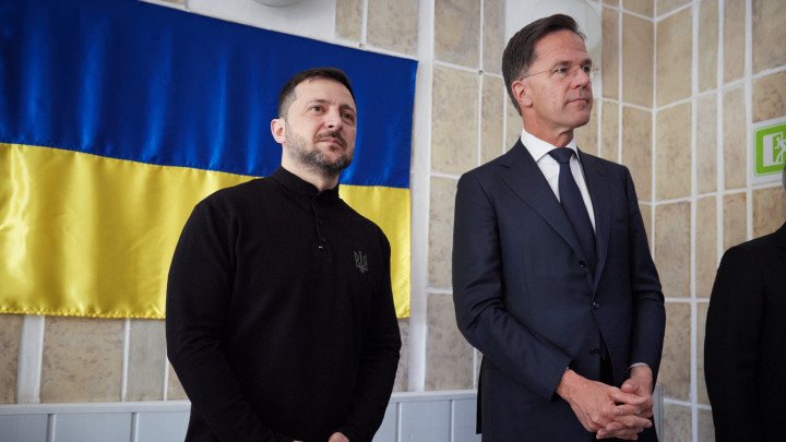 Ukrainian President Volodymyr Zelenskyy and NATO Secretary General Mark Rutte visit a hospital in Odesa where Ukrainian defenders are recovering from injuries, April 15, 2025. (Source: Volodymyr Zelenskyy/X) Ukrainian President Volodymyr Zelenskyy and NATO Secretary General Mark Rutte visit a hospital in Odesa where Ukrainian defenders are recovering from injuries, April 15, 2025. (Source: Volodymyr Zelenskyy/X)