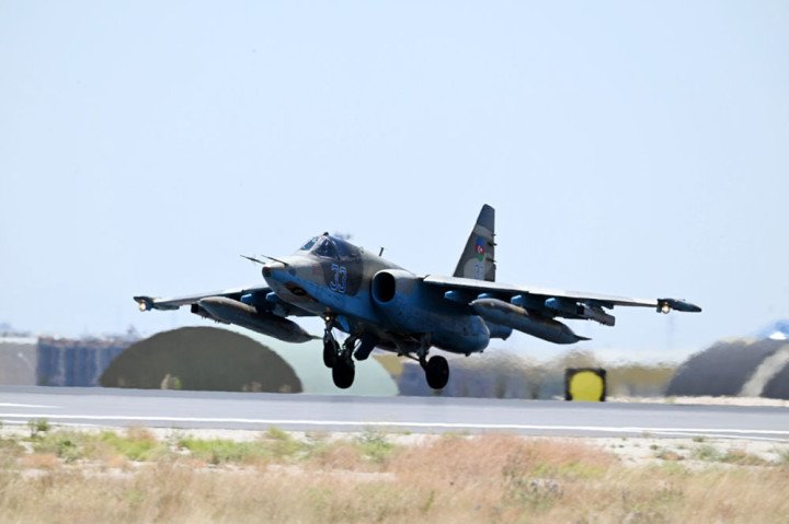 Avión de ataque Su-25 de Azerbaiyán despegando. Foto ilustrativa. (Foto: Fuente abierta)