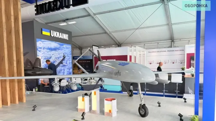 The reusable An-196 Liutyi drone carrying four compact air-launched cruise missiles on display at the Farnborough International Airshow. (Source: Oboronka) The reusable An-196 Liutyi drone carrying four compact air-launched cruise missiles on display at the Farnborough International Airshow. (Source: Oboronka)