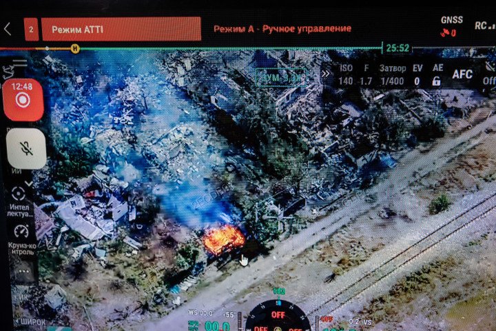 A live video feed at a frontline command post shows a fire south of Pokrovsk on August 13, 2025. Drone operators use the real-time thermal streams to track Russian troop movements as Ukrainian forces work to block a critical breakthrough in the Donetsk region. (Photo by Ed Ram/For The Washington Post via Getty Images) A live video feed at a frontline command post shows a fire south of Pokrovsk on August 13, 2025. Drone operators use the real-time thermal streams to track Russian troop movements as Ukrainian forces work to block a critical breakthrough in the Donetsk region. (Photo by Ed Ram/For The Washington Post via Getty Images)