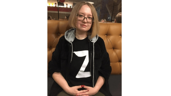 Photo of Darya featured in a local newspaper in Ryazan shows her wearing the Z symbol, which is supportive of Russia's full-scale invasion of Ukraine. (Source: VKontakte) Photo of Darya with a t-short featuring the Z logo, a symbol supporting Russia's invasion