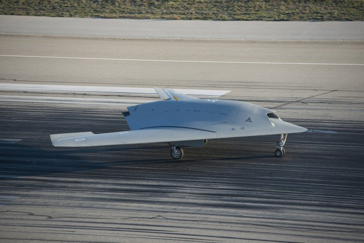 Dassault nEUROn unmanned combat air vehicle during takeoff at Istres air base, developed by a European consortium led by Dassault Aviation. (Source: Getty Images)