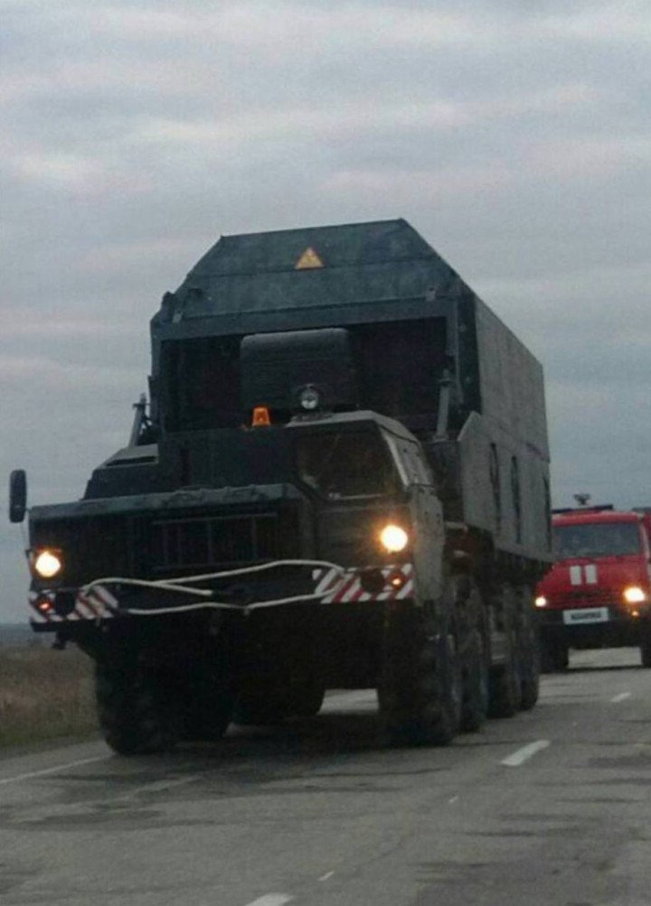 Front view of a 15T365 nuclear maintenance vehicle on the move, featuring reinforced shielding and radiation warning markings. (Photo: open source) Front view of a 15T365 nuclear maintenance vehicle on the move, featuring reinforced shielding and radiation warning markings. (Photo: open source)