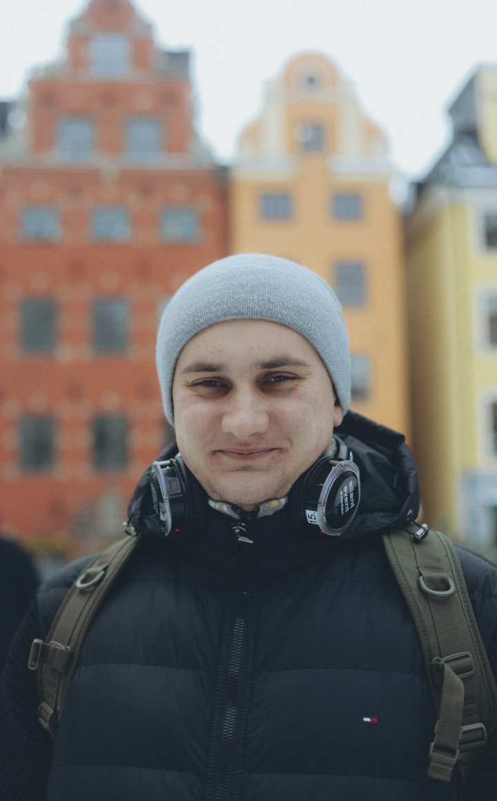 “If I suddenly got here straight from work, like someone picked me up by plane and brought me to Stockholm, I’d probably step out and have a panic attack,” Nazar jokes. (Photo: Repower Foundation)