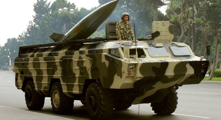 Sistema de misiles tácticos Tochka-U de Azerbaiyán durante un desfile en Bakú, 2013. Foto ilustrativa. (Foto: Fuente abierta)