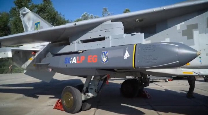 SCALP EG cruise missile mounted under a Ukrainian Su-24M bomber, August 2023. (Source: Ihor Smilianskyi)