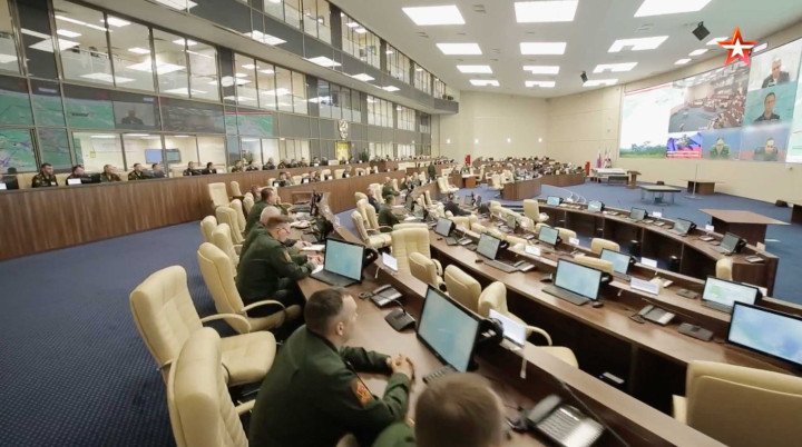 Russian officers participate in a strategic military war game at the General Staff Academy in Moscow. (Source: Dossier Center) Russian officers participate in a strategic military war game at the General Staff Academy in Moscow. (Source: Dossier Center)