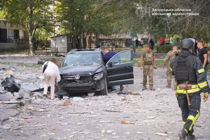The aftermath of Russia’s attack on Ukraine’s Zaporozhzhia city with guided aerial bombs, October 1, 2024. (Source: The Zaporizhzhia Region Military Administration)