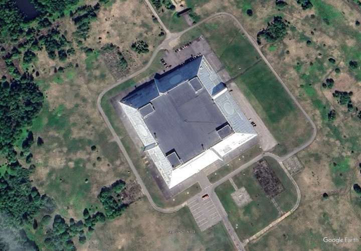 Satellite view of the Don-2N radar complex, the centerpiece of Russia’s A-135 missile defense system near Moscow. (Source: Google Earth) Satellite view of the Don-2N radar complex, the centerpiece of Russia’s A-135 missile defense system near Moscow. (Source: Google Earth)