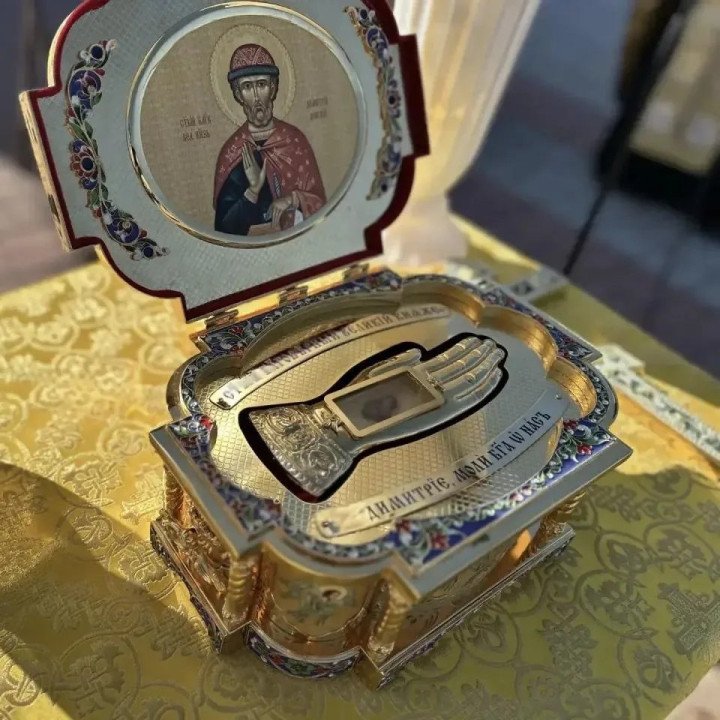 A reliquary containing a fragment attributed to the right hand of Prince Dmitry Donskoy. (Source: Russian Defense Ministry) A reliquary containing a fragment attributed to the right hand of Prince Dmitry Donskoy. (Source: Russian Defense Ministry)