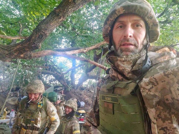 Ovsii with his brothers in arms. Photo: Ovsii. 