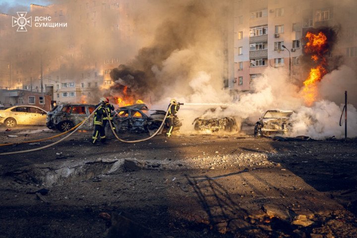 Aftermath of a Russian shelling in Sumy. (Source: Sumy State Emergency Service) Aftermath of a Russian shelling in Sumy. (Source: Sumy State Emergency Service)