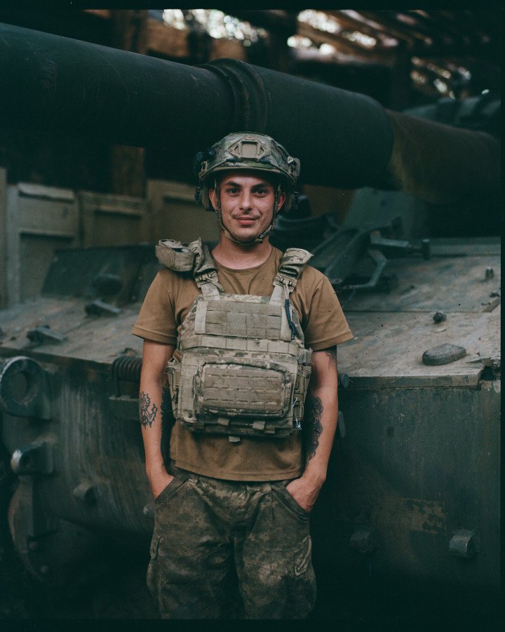 Jimmy in front of  M109 howitzer. Kostiantynivka, August 2025. Photo: Josh Olley/UNITED24 Media