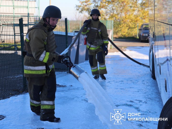 Ukrainian emergency responders use foam to neutralize spilled fuel after a Russian missile strike on Mykolaiv, November 1, 2025. (Source: State Emergency Service of Ukraine, Mykolaiv Region) Ukrainian emergency responders use foam to neutralize spilled fuel after a Russian missile strike on Mykolaiv, November 1, 2025. (Source: State Emergency Service of Ukraine, Mykolaiv Region)