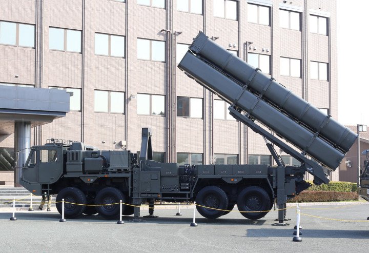 Launcher for the upgraded long-range Type 12 surface-to-ship missile unveiled at the JGSDF Kengun Garrison in Kumamoto, March 17, 2026. (Source: Getty Images)