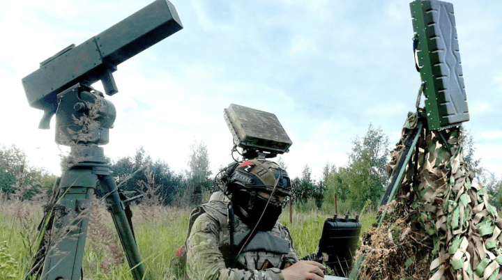 The Pereyed-M electronic warfare system and Repeynik drone-detection radar deployed during field testing. Russia is reportedly adapting the systems to protect naval vessels from Ukrainian drone attacks. (Photo: open source) The Pereyed-M electronic warfare system and Repeynik drone-detection radar deployed during field testing. Russia is reportedly adapting the systems to protect naval vessels from Ukrainian drone attacks. (Photo: open source)