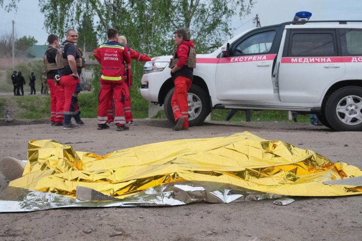 A person killed in the Russian attack on Velyka Chernechchyna, Ukraine, May 6, 2025. (Source: Suspilne Sumy) A person killed in the Russian attack on Velyka Chernechchyna, Ukraine, May 6, 2025. (Source: Suspilne Sumy)