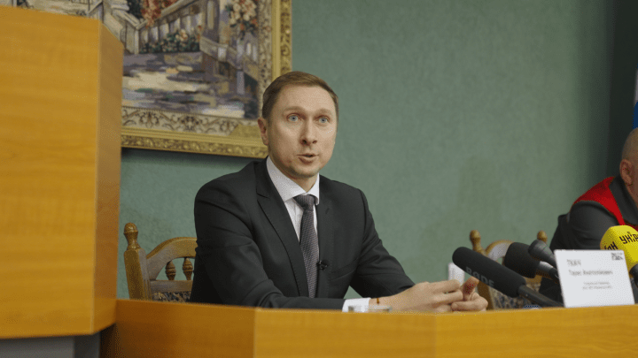 Taras Tkach, director de la central nuclear de Rivne, durante una conferencia de prensa celebrada el 13 de noviembre de 2025 (Fuente: Mykola Hrinenko / UNITED24 Media)