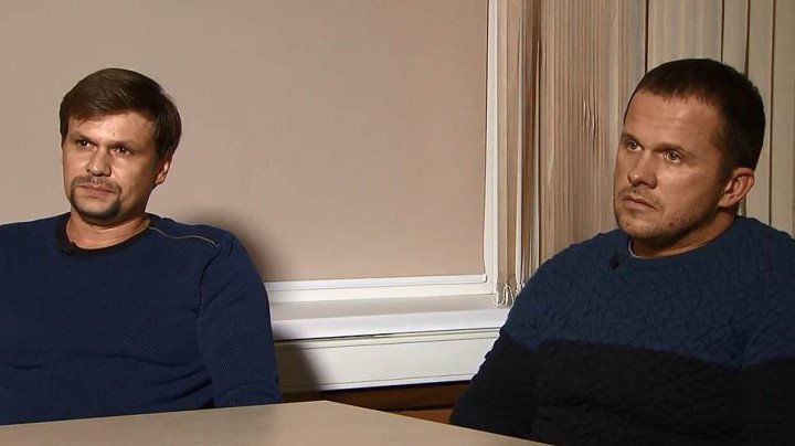 Los dos sospechosos del envenenamiento de Skripal, entrevistados por Margarita Simonyan para RT en 2018. (Fuente: RT)