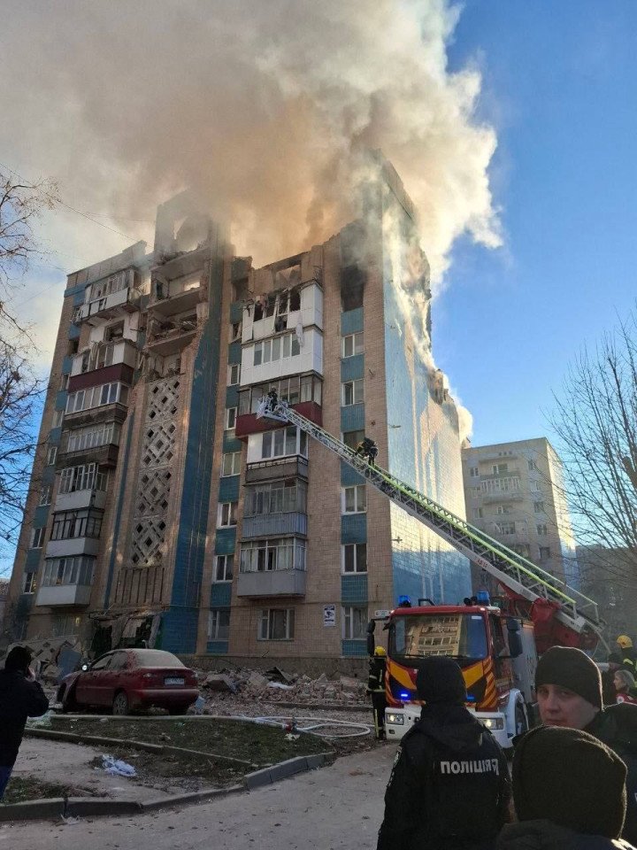 Consecuencias de un ataque aéreo ruso sobre Ternópil, 19 de octubre de 2025. (Foto: fuente abierta) Consecuencias de un ataque aéreo ruso sobre Ternópil, 19 de octubre de 2025. (Foto: fuente abierta)