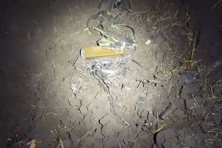 Remnants of wiring and components from a downed Russian drone carrying anti-tank mines. (Source: National Police of Ukraine) Remnants of wiring and components from a downed Russian drone carrying anti-tank mines. (Source: National Police of Ukraine)