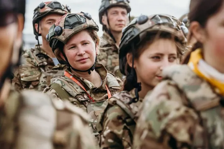 Yevgeniya Maksimenko takes part in Russia’s “Family Zarnitsa” 2026 military-style competition. (Source: gov-murman.ru) Yevgeniya Maksimenko takes part in Russia’s “Family Zarnitsa” 2026 military-style competition. (Source: gov-murman.ru)