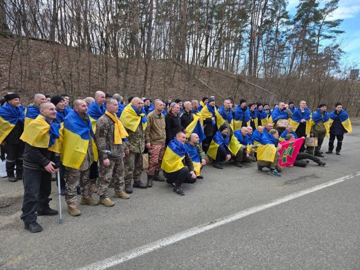 Ukraine secures the return of 175 of its defenders home from Russian captivity in addition to 22 heavily wounded Ukrainian fighters on March 19, 2025. (Source: Ukrainian President Volodymyr Zelenskyy/Telegram) Ukraine secures the return of 175 of its defenders home from Russian captivity in addition to 22 heavily wounded Ukrainian fighters on March 19, 2025. (Source: Ukrainian President Volodymyr Zelenskyy/Telegram)