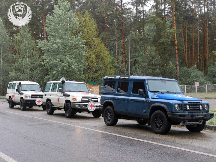 International Committee of the Red Cross vehicles take part in a repatriation operation involving the return of fallen Ukrainian defenders on May 16, 2026. (Source: Coordination Headquarters for the Treatment of Prisoners of War)