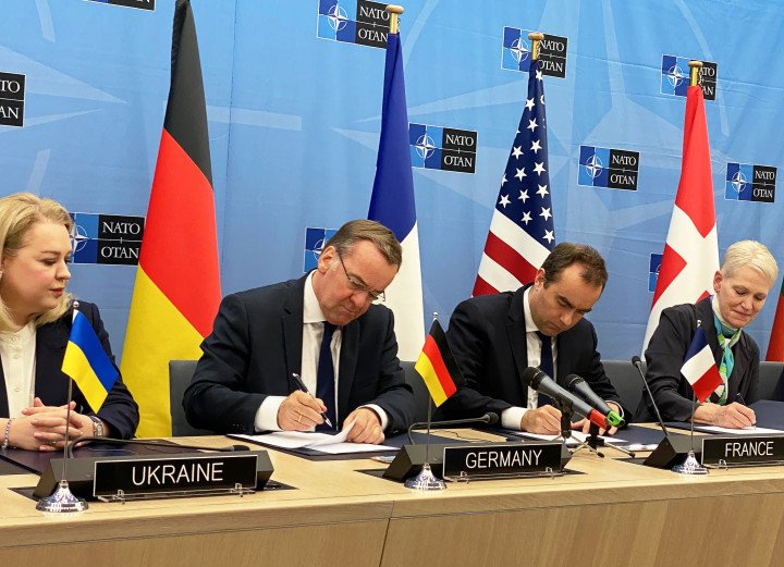 Ministers at NATO headquarters sign for a coalition to support Ukraine in expanding its air defence capabilities (Source: Ansgar Haase via Getty Images) Ministers at NATO headquarters sign for a coalition to support Ukraine in expanding its air defence capabilities (Source: Ansgar Haase via Getty Images)
