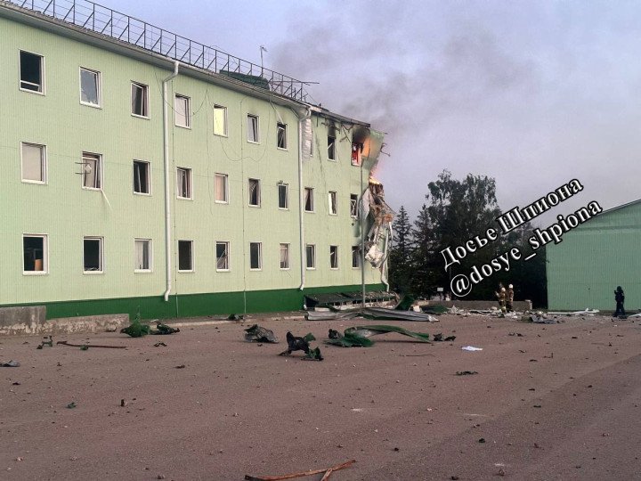A damaged barracks building at the base of Russia’s 126th Separate Coastal Defense Brigade after a reported Ukrainian strike in occupied Crimea. (Source: Dosye Shpiona)
