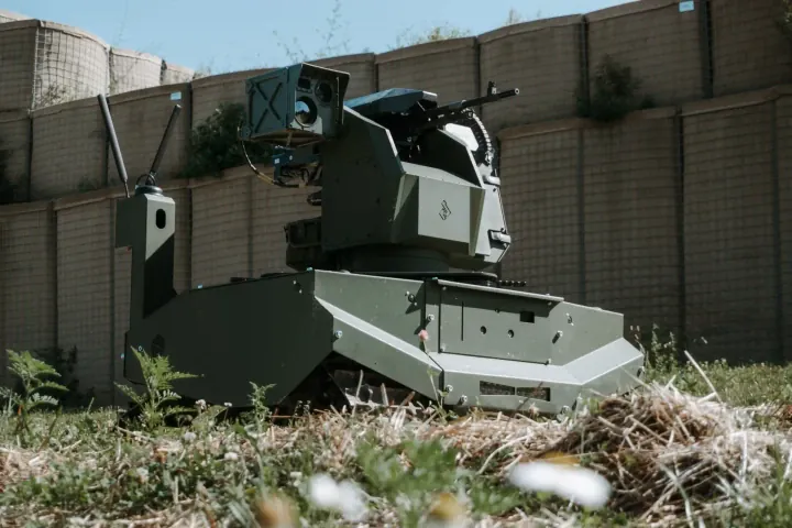 Combat Gereon UGV with LOKI remote weapon station. (Source: ARX Robotics) Combat Gereon UGV with LOKI remote weapon station. (Source: ARX Robotics)