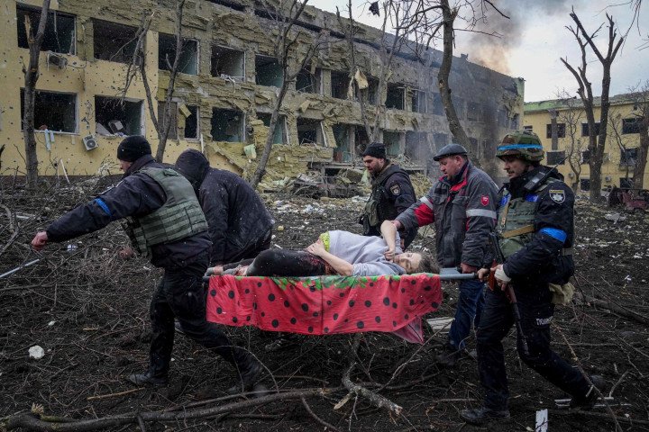 Las secuelas del ataque ruso en un hospital de maternidad en Mariupol (Fuente: Evgeniy Maloletka por fuentes abiertas) Las secuelas del ataque ruso en un hospital de maternidad en Mariupol (Fuente: Evgeniy Maloletka por fuentes abiertas)