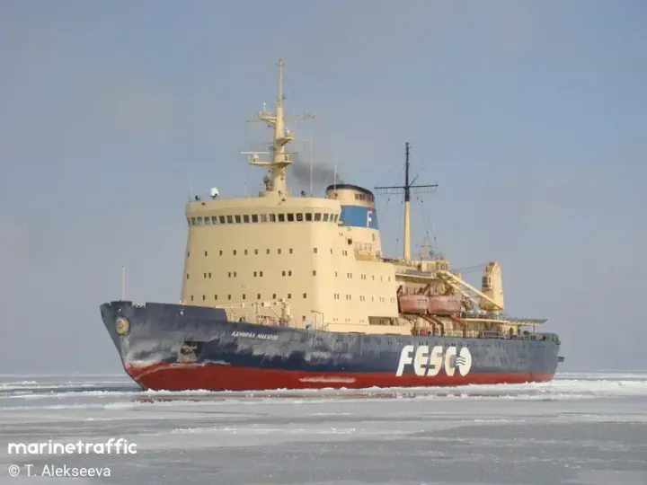 Russian diesel-electric icebreaker Admiral Makarov underway through ice. (Source: MarineTraffic / T. Alekseeva) Russian diesel-electric icebreaker Admiral Makarov underway through ice. (Source: MarineTraffic / T. Alekseeva)