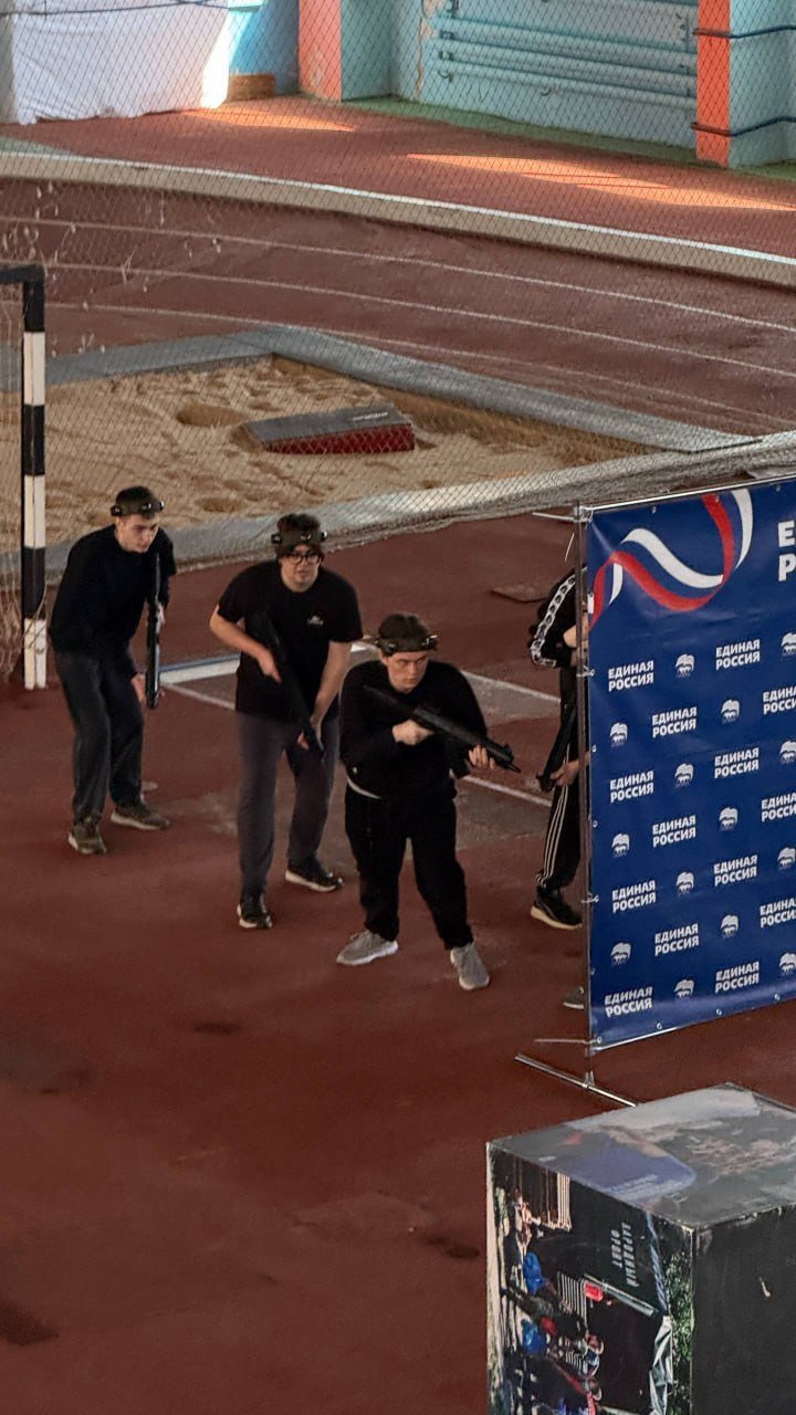 Students undergo military-style training under the banner of “United Russia” as part of a so-called patriotic education program in the occupied territories of Mariupol. (Source: Mariupol City Council)