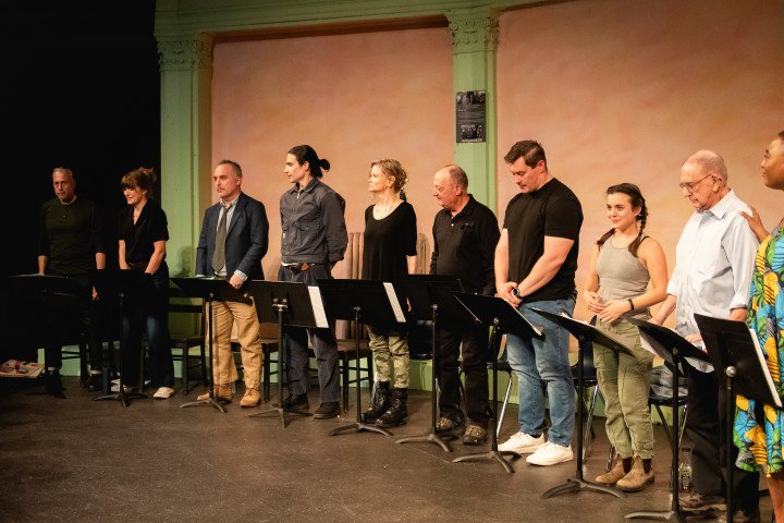 The cast (Photos by Anastasia Krasheninnikova.) The cast (Photos by Anastasia Krasheninnikova.)