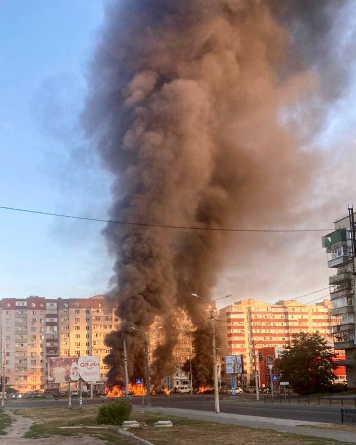 Russian rocket hit a residential building. (Source: the Regional Military Administration) Russian rocket hit a residential building. (Source: the Regional Military Administration)