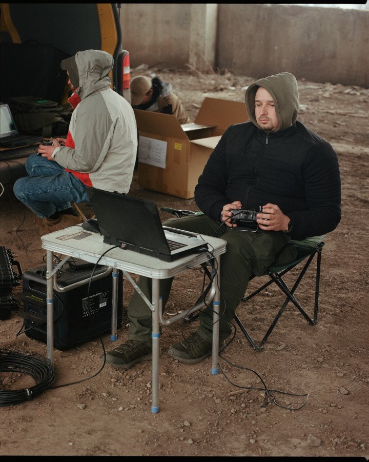Members of “Clear Eyes,” part of the 13th “Khartiiа” brigade, undergo training in March 2025. (Photo: Joshua Olley) Members of “Clear Eyes,” part of the 13th “Khartiiа” brigade, undergo training in March 2025. (Photo: Joshua Olley)