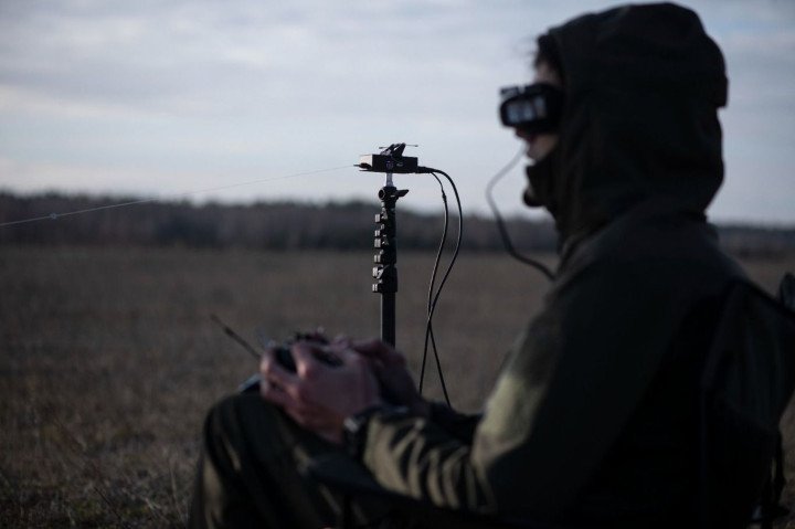 Ukraine's Defense Ministry showcased fiber-optic-controlled FPV drones in a demonstration on January 2, 2025. (Source: The Ministry of Defense of Ukraine) Ukraine's Defense Ministry showcased fiber-optic-controlled FPV drones in a demonstration on January 2, 2025. (Source: The Ministry of Defense of Ukraine)