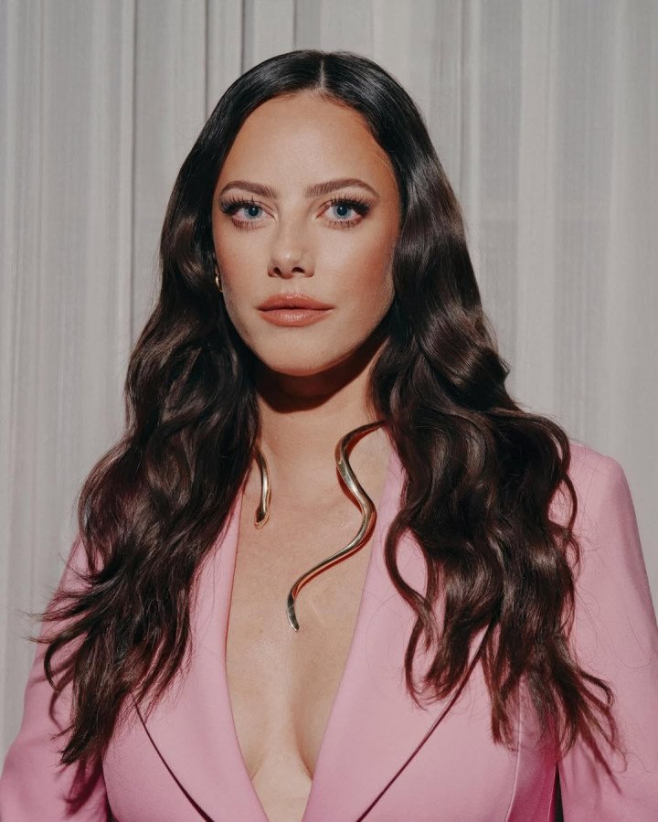 Kaya Scodelario wearing a necklace from Ukrainian jewelry brand SOVA’s SHE collection at the Toronto International Film Festival. (Source: press office) Kaya Scodelario wearing a necklace from Ukrainian jewelry brand SOVA’s SHE collection at the Toronto International Film Festival. (Source: press office)