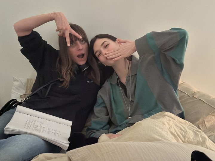 Behind-the-scenes photo captures French director Alice Winocour alongside Ukrainian model Yuliia Ratner, who makes her global acting debut in the upcoming feature film “Couture.” (Source: Yuliia Ratner’s personal archive)