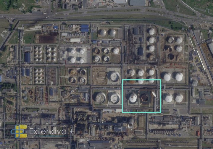Satellite image highlighting the damaged storage tank and surrounding fuel infrastructure at the Moscow Oil Refinery. (Source: Exilenova+) Satellite image highlighting the damaged storage tank and surrounding fuel infrastructure at the Moscow Oil Refinery. (Source: Exilenova+)